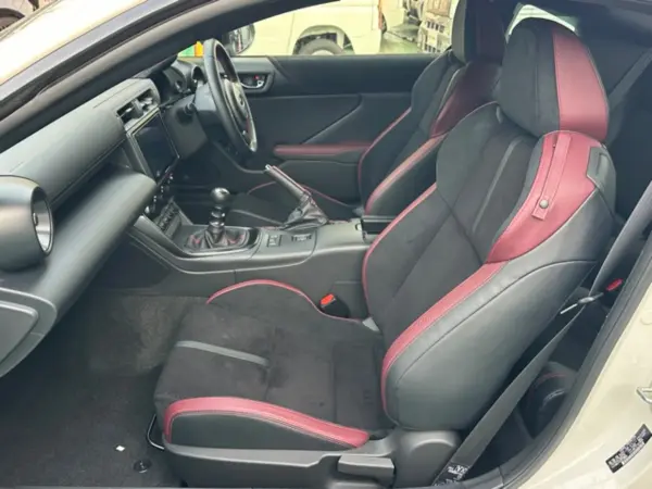 Subaru BRZ 2.4 STI Sport 6MT 9-inch Navi TV Backup Camera Auto A/C — photo 7