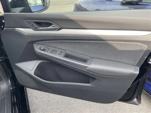 Volkswagen Golf TDI Active Advance Platinum Edition Diesel Turbo Ambient Light HUD PDC (Black) — photo 8