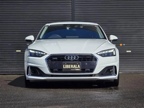 Audi A5 Sportback 45 TFSI Quattro S Line 4WD One Owner Black Leather Luxury Package Laser Light Package Wireless Charging 4-Zone Seat Heating 10.1-inch Memory Navigation Surround View Camera CarPlay ACC BSA LKA Steering Plus Power Back Door Ambient Lighting (Glacier White Metallic) — photo 9