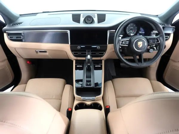 2023 Porsche Macan — photo 7 | Tuminion Kenya