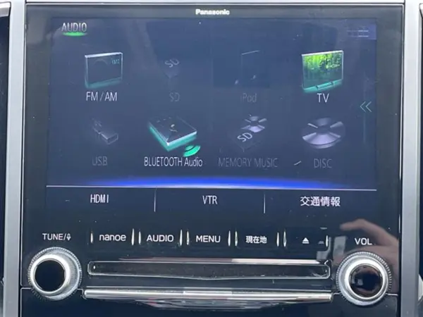 Subaru XV 2.0 Advance 4WD with Genuine Navigation, Backup Camera, ETC, Drive Recorder (Gray Metallic) — photo 7