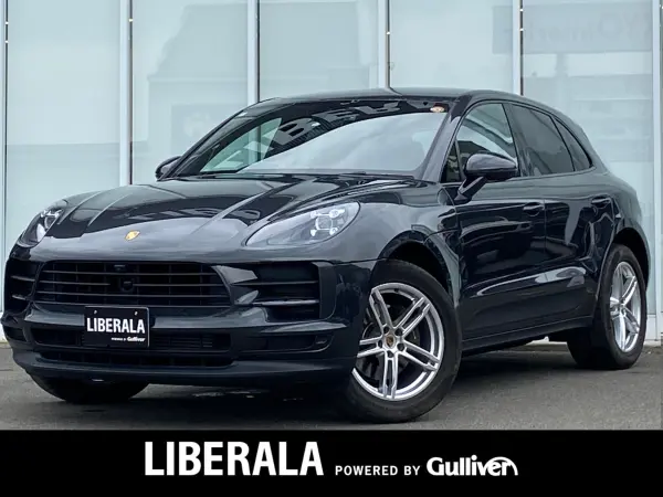 Porsche Macan PDK 4WD Sport Chrono PASM Steering Plus PKG OP 19-inch Wheels 14-Way Power Seat Dealer Service Records 20/21/22/23/24/25 Non-Smoker Spare Key ACC PAS Power Back Door Surround View Camera Beige Leather Dash Cam (Volcano Grey Metallic)