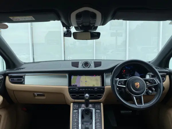 2019 Porsche Macan — photo 2