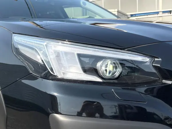 Subaru Legacy Outback 1.8 Limited EX 4WD B-Type Turbo 11.6-inch Navigation — photo 9