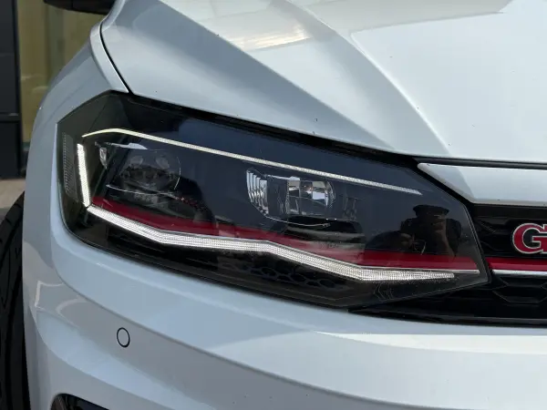 Volkswagen Polo GTI — photo 9