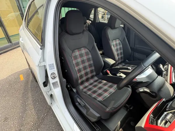 2020 Volkswagen Polo — photo 3