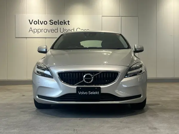 Volvo V40 D4 Momentum Diesel Turbo — photo 7