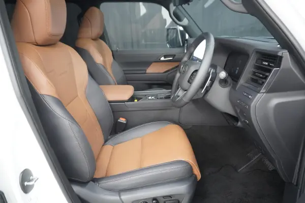 Lexus GX550 Version L 4WD — photo 8