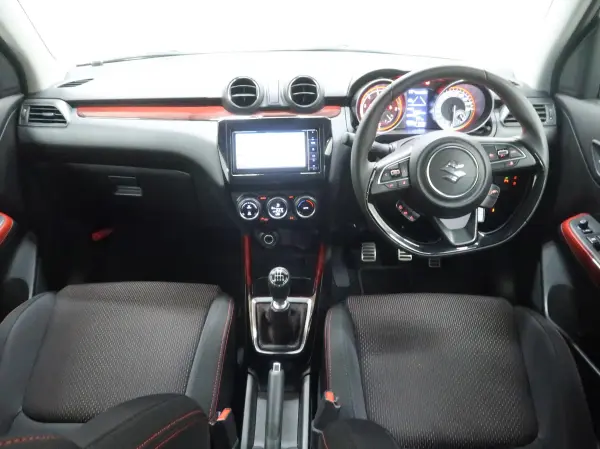 2022 Suzuki Swift — photo 2 | Tuminion Kenya