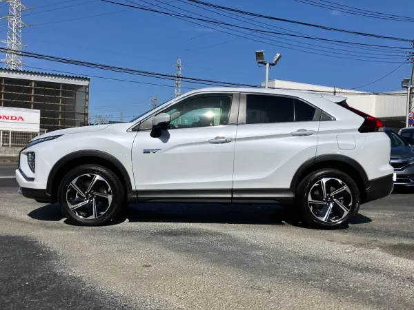 2023 Mitsubishi Eclipse Cross — photo 3