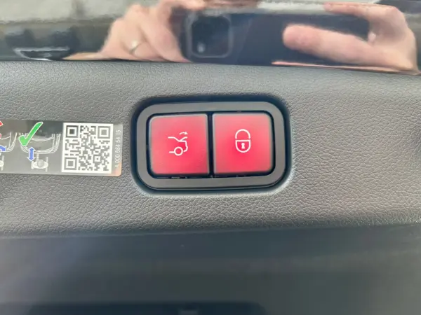 Mercedes-Benz E-Class E200 AMG Line Package (ISG) — photo 9