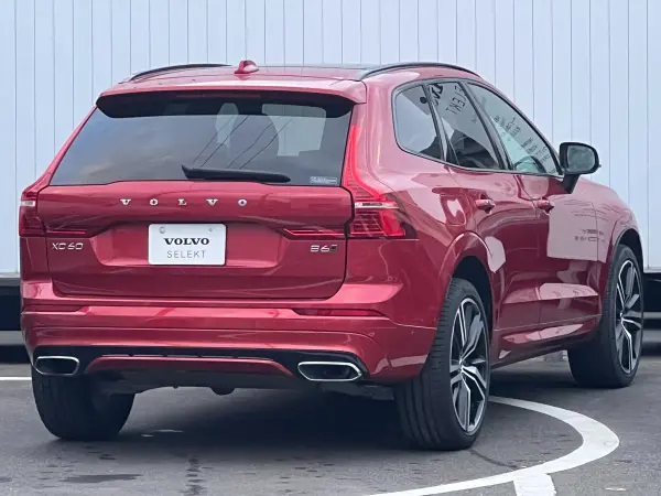 2021 Volvo Xc60 — photo 2