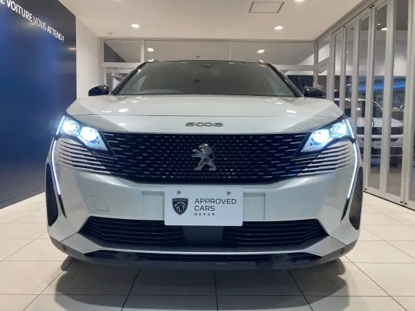 2022 Peugeot 5008 — photo 3 | Tuminion Kenya