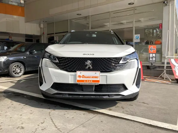 2022 Peugeot 5008 — photo 2