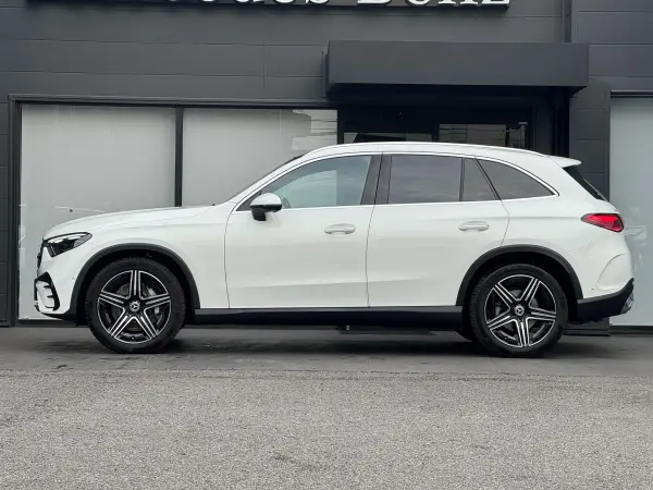 2025 Mercedes-benz Glc — photo 2
