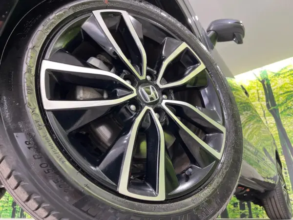 Honda Vezel 1.5 e:HEV Z 4WD — photo 9