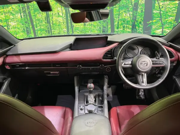2019 Mazda 3 Fastback — photo 2
