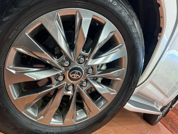 Toyota Land Cruiser 300 3.5 ZX 4WD — photo 8