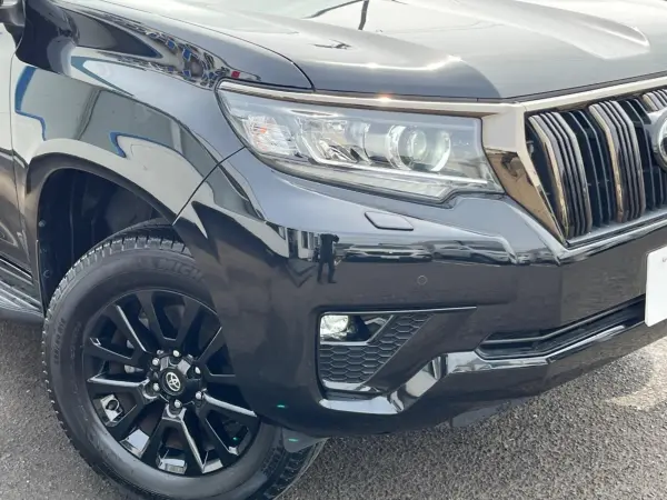 Toyota Land Cruiser Prado 2.7 TX L Package 70th Anniversary Limited 4WD Sunroof Factory 9-inch Navigation Surround View Camera Brown Leather Seats Apple CarPlay BSM Ventilated/Heated Seats Radar Cruise Dual Air Conditioner Safety Sense Drive Recorder Security Non-Smoking Vehicle (Attitude Black Mica) — photo 8