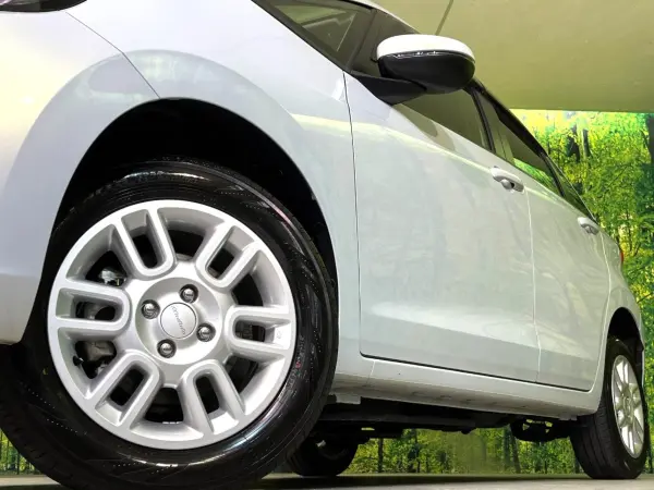 Honda Fit 1.5 e:HEV Home 4WD — photo 9