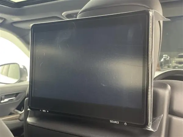 Toyota Land Cruiser 300 3.5 ZX 4WD — photo 7