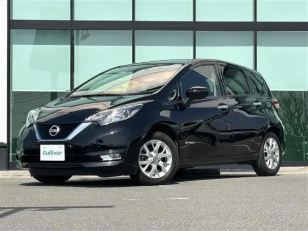 Nissan Note 1.2 e-POWER X Strada Navigation BT CD AM FM Backup Camera ETC Drive Recorder Collision Mitigation System Lane Departure Prevention System Skid Prevention Function Corner Sensor Push Start Genuine Floor Mats (Black) — photo 9