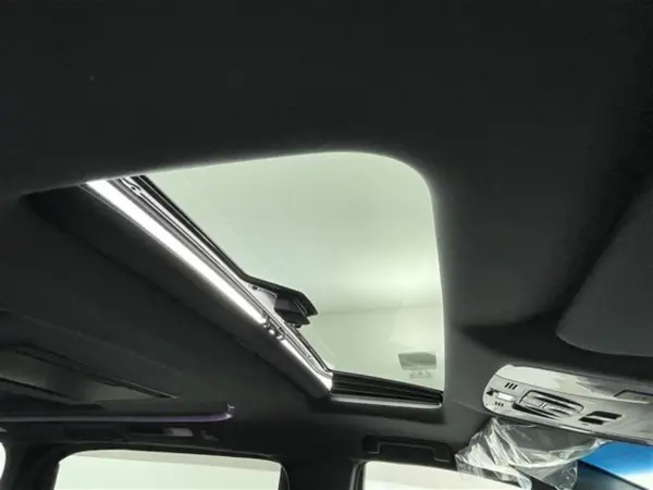 Toyota Alphard Hybrid 2.5 S Type Gold II E-Four 4WD 7-Seater Non-Smoking Genuine Display Audio Rear Seat Monitor Double Sunroof Power Back Door Power Sliding Doors on Both Sides Pre-Collision System Lane Departure Alert Auto High Beam Radar Cruise Control AC 100V (White Pearl Crystal Shine) — photo 7