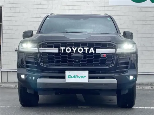 Toyota Land Cruiser 300 3.3 GR Sport Diesel Turbo 4WD with Ganador Muffler JBL Sound System (Black) — photo 9