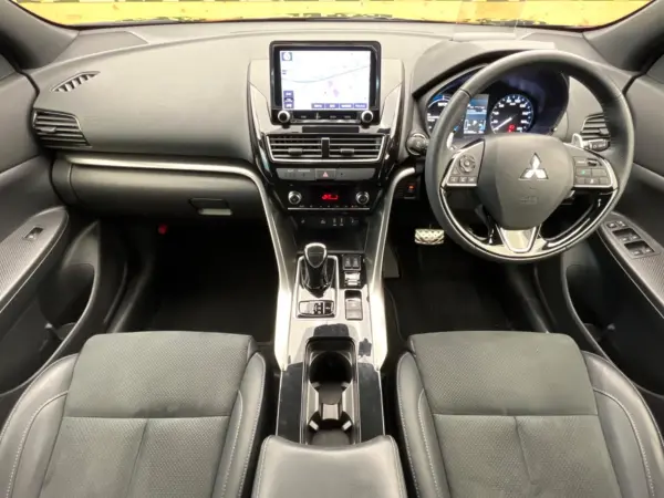 2023 Mitsubishi Eclipse Cross — photo 2