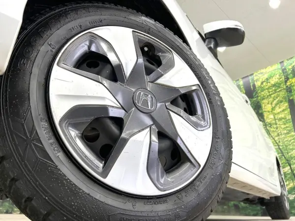 Honda Fit 1.5 Hybrid L Honda Sensing — photo 9