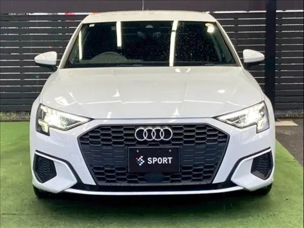 Audi A3 Sportback 30 TFSI ACC/BSM/Full-Seg TV/Parking Assist/Seat Heater/Radar Cruise Control/Blind Spot Monitor/Lane Keep Assist/Audi Pre Sense/Virtual Cockpit/Clearance Sonar (Glacier White Metallic) — photo 8