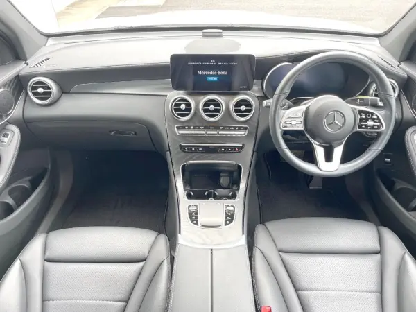 2021 Mercedes-benz Glc — photo 2