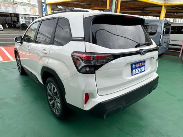 2026 Subaru Forester — photo 3
