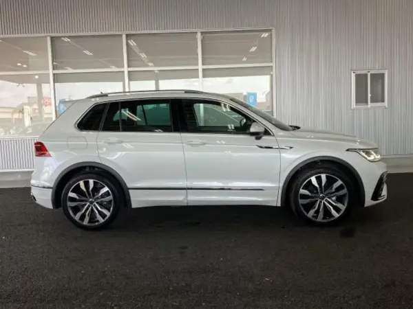 2024 Volkswagen Tiguan — photo 3