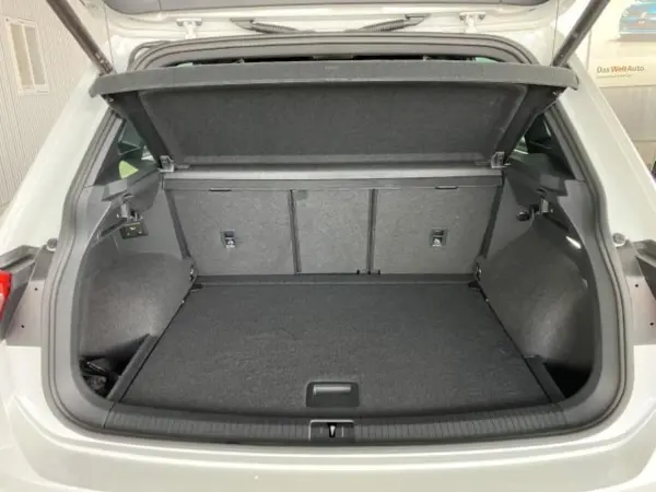 Volkswagen Tiguan TSI R-Line (White) — photo 7