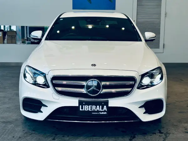 Mercedes-Benz E-Class E220d Avantgarde AMG Line Diesel Turbo Leather EXC Radar Safety ACC HUD Burmester Genuine Navi TV 360° Apple CarPlay Genuine 19-inch AW LED Ambient Lighting Power Rear Gate Black Leather Memory Power Seat Seat Heater Perfume Atomizer (Diamond White) — photo 8