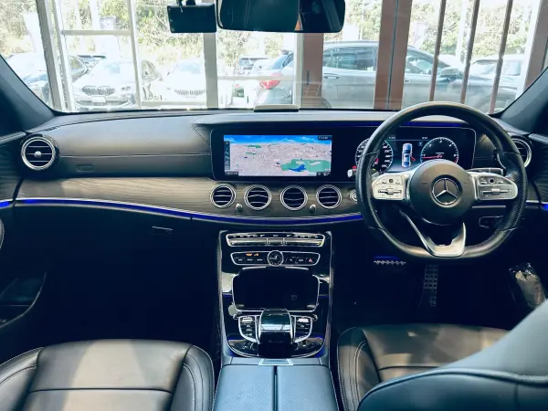 2019 Mercedes E Class — photo 2