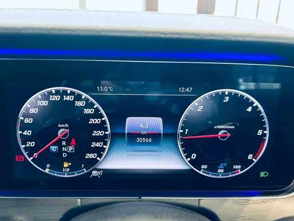 2019 Mercedes E Class — photo 3