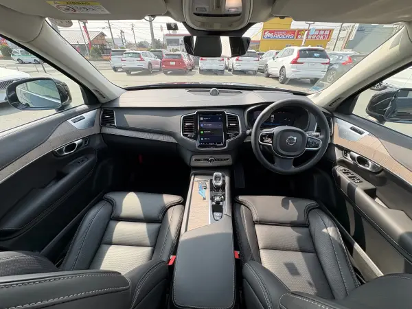 2023 Volvo Xc90 — photo 3