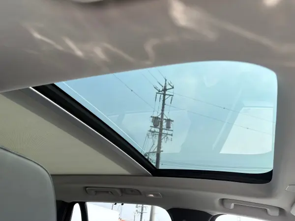 Volvo XC90 Ultimate B5 AWD 4WD Certified Used Car / Charcoal Nappa Leather / Panoramic Sunroof / B&W Premium Sound System / Google Navigation / Bluetooth / CarPlay / Front & Rear Seat Heaters / Steering Heater / Ventilation (Onyx Black Metallic) — photo 7