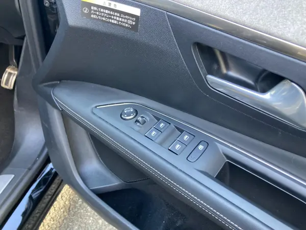 Peugeot 3008 GT BlueHDi Diesel Turbo ETC Dashcam ACC LED Headlights Power Seats One Owner Genuine 18-inch AW (Perla Nera Black) — photo 9