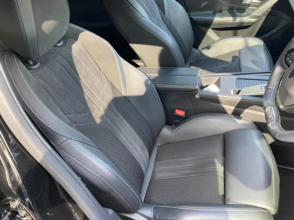 Peugeot 308GT BlueHDi Diesel Turbo ETC Dashcam LED Headlights ACC Apple CarPlay & Android Auto One Owner (Perla Nera Black) — photo 9