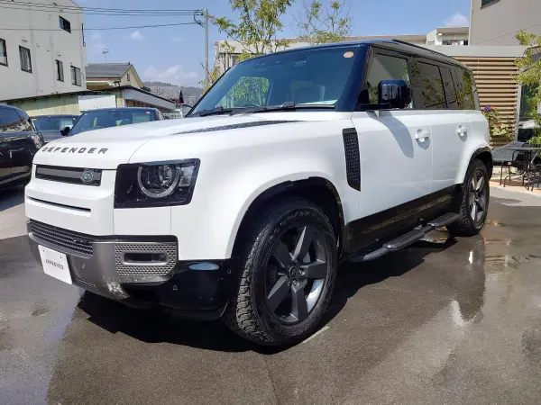 2023 Landrover Defender — photo 3