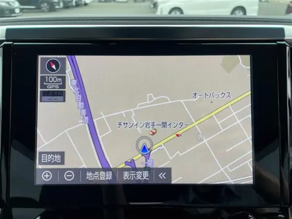 2023 Toyota Alphard — photo 3