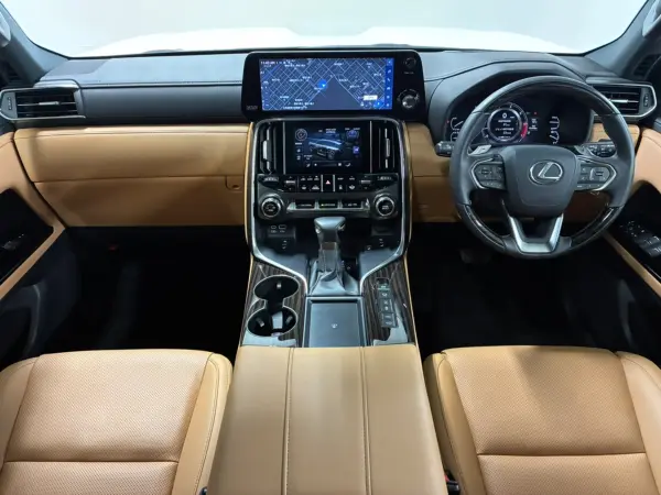 2024 Lexus Lx — photo 2
