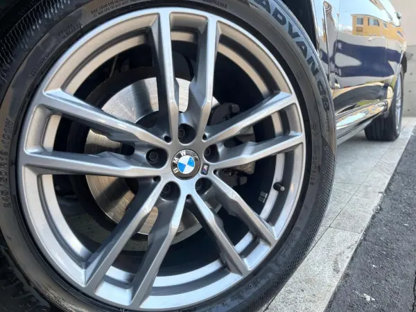 BMW X3 xDrive20d M Sport Diesel Turbo 4WD Select Package Highline Package Adaptive Cruise Control Power Tailgate Seat Heaters LED Headlights Intelligent Safety Comfort Access Genuine Navigation Surround View Camera ETC Non-Smoking Vehicle (Black Sapphire Metallic) — photo 9