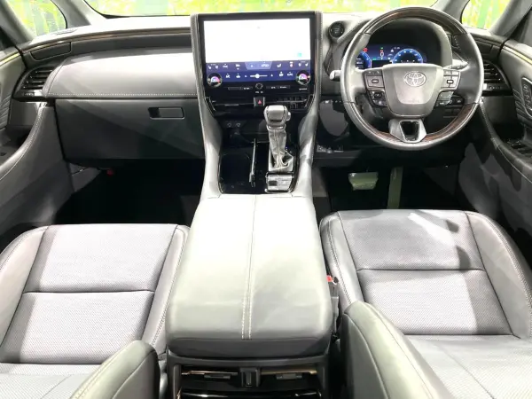 2025 Toyota Alphard — photo 2