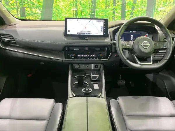 2022 Nissan Xtrail — photo 2