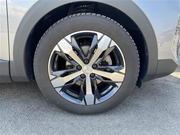 Peugeot 3008GT Executive Edition Leather Seats Sunroof (Gray) — photo 9