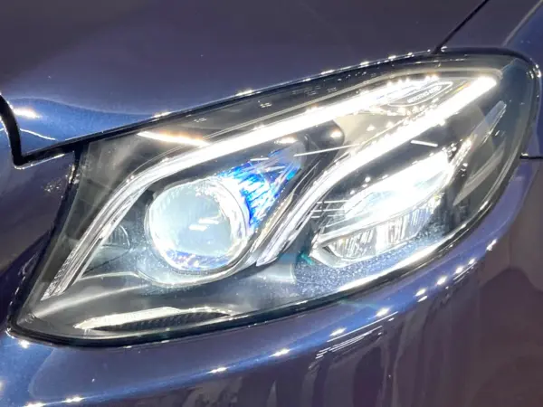 Mercedes-Benz E-Class E220d Avantgarde AMG Line — photo 9